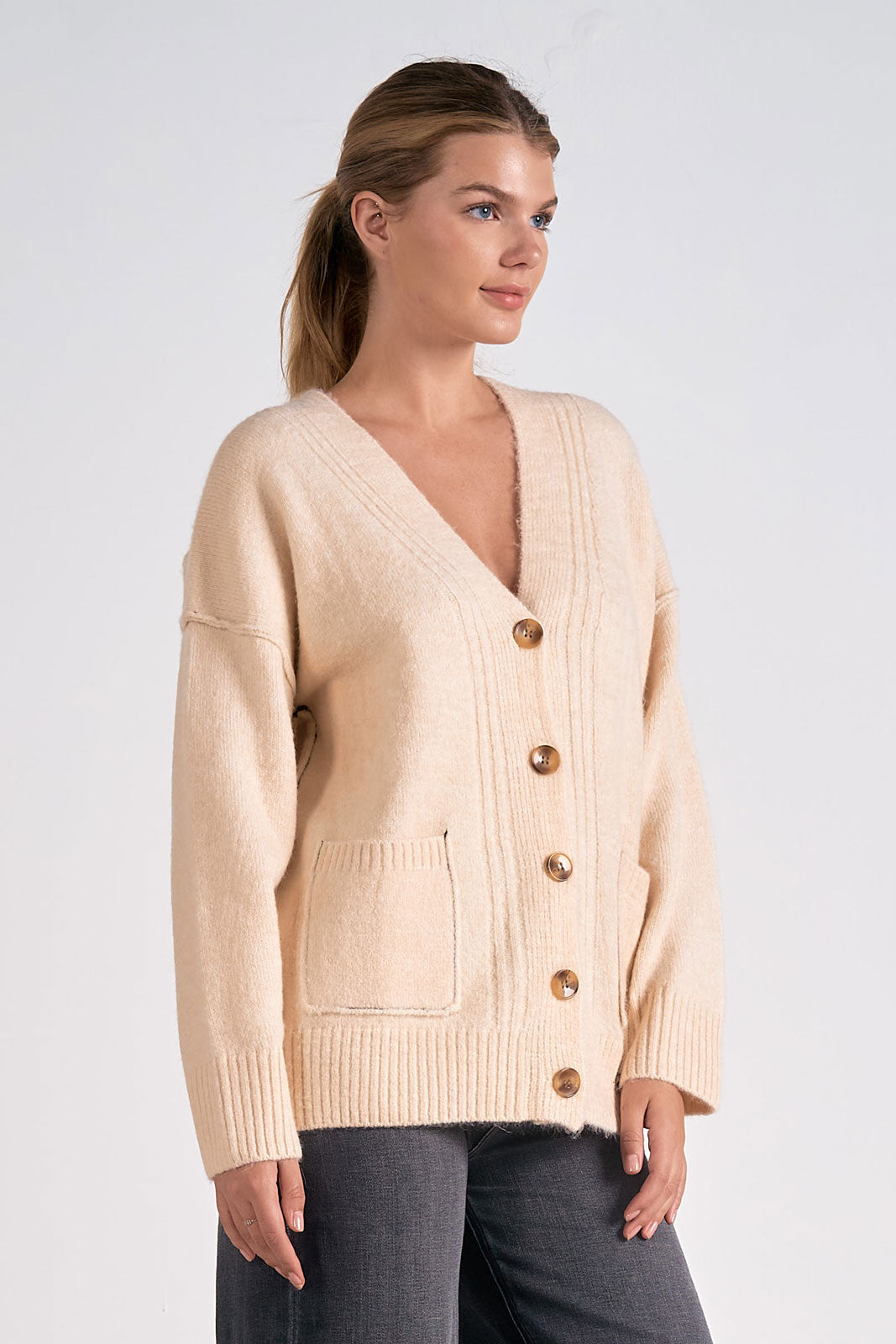 OVERSIZED CARDIGAN